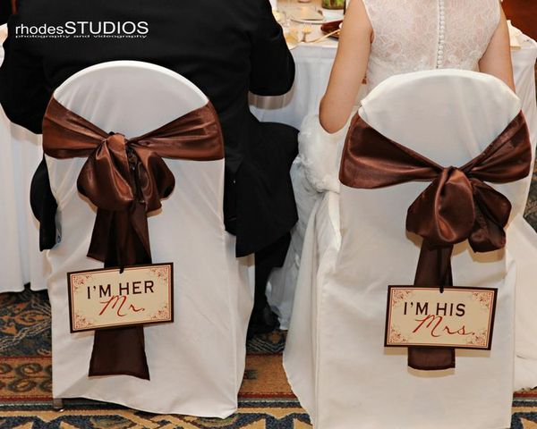 Rosen-Shingle-Creek-Rhodes-Studios-Dogwood-Blossom-Stationery-His-and-Hers-Seats.jpg