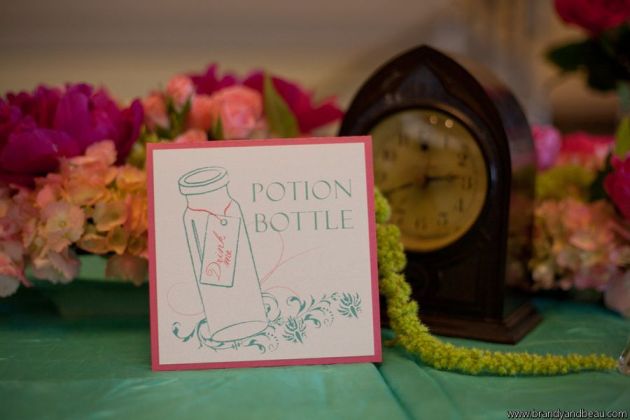 brandy-and-beau-photography-rosen-shingle-creek-fl-southern-college-dogwood-blossom-stationery-fun-table-number