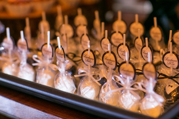 grand-bohemian-hotel-dogwood-blossom-stationeryfavors