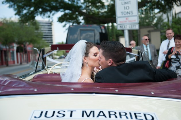 Scott Craig Photography, Dogwood Blossom Stationery, Orlando weddings, just married