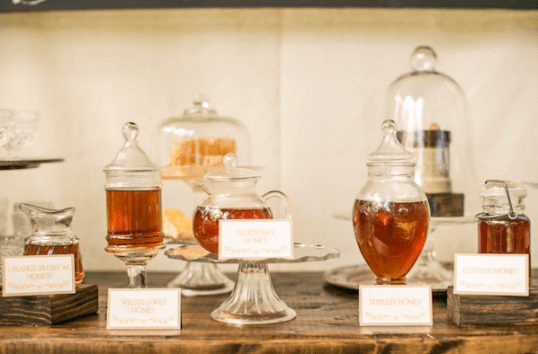 Amalie Orrange Photography, Dogwood Blossom Stationery, honey bar, Orlando weddings