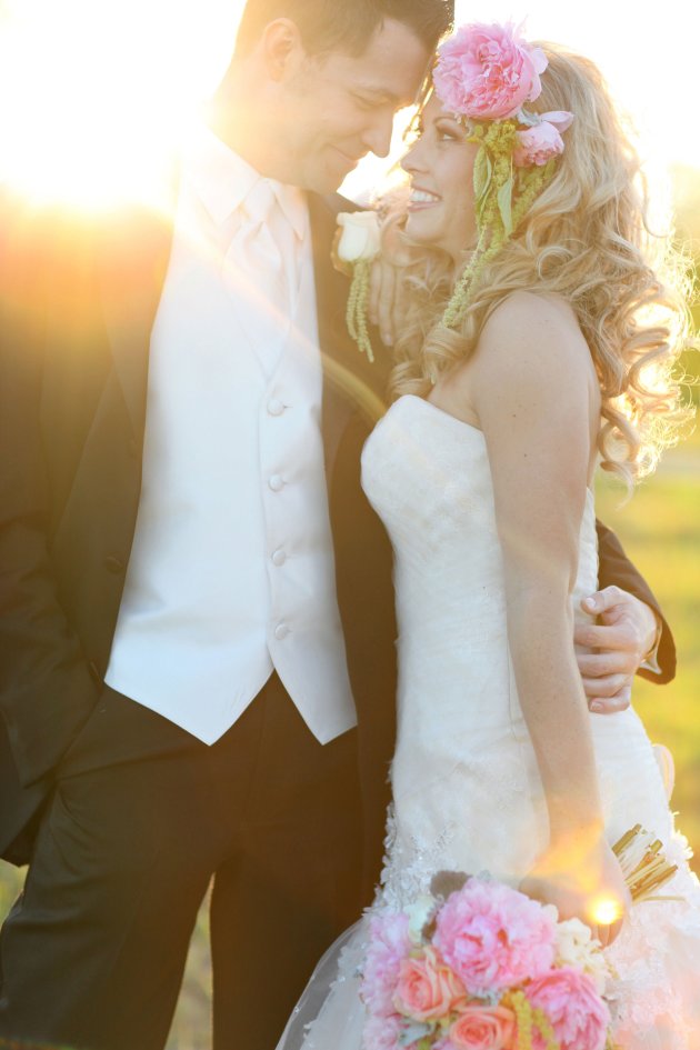 Wings of Glory Photography, Dogwood Blossom Stationery, Orlando Weddings, couple