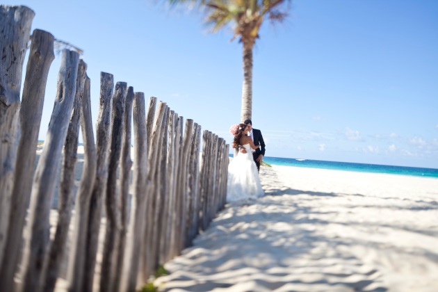 Sara Kauss Photography, Dogwood Blossom Stationery, Orlando weddings, beach bride and groom