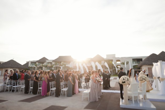 Sara Kauss Photography, Dogwood Blossom Stationery, Orlando weddings, ceremony