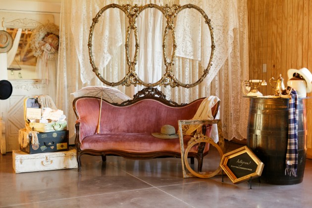 Bumby Photography, Dogwood Blossom Stationery, Orlando weddings, photo booth