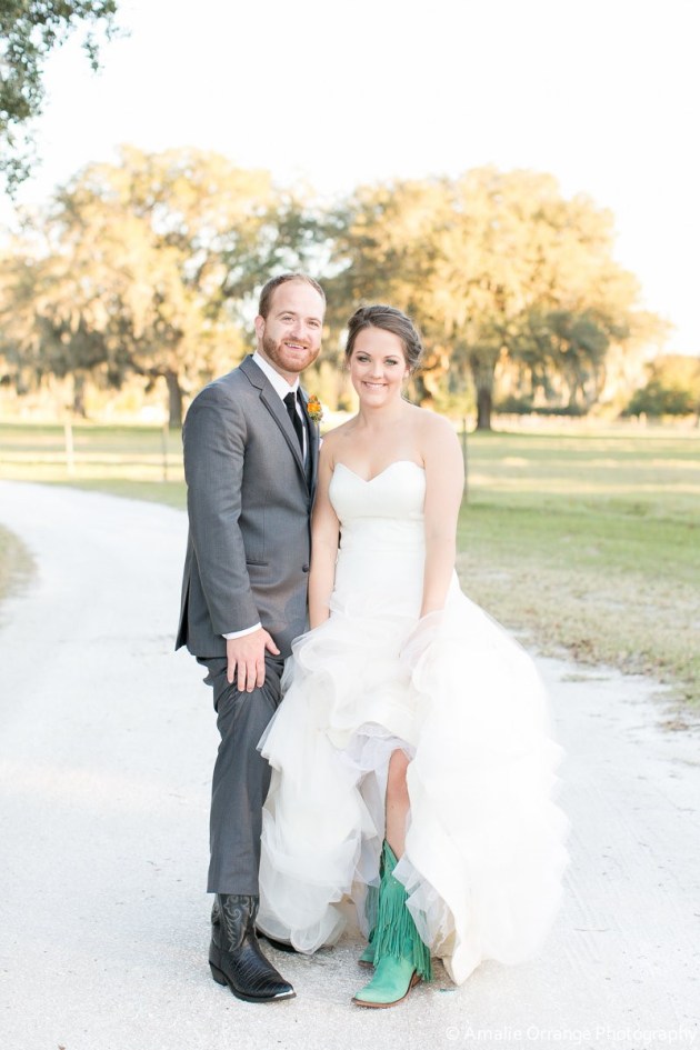 Country Themed Wedding, Amalie Orrange Photography, Isola Farms, Dogwood Blossom Stationery and Invitation Studio