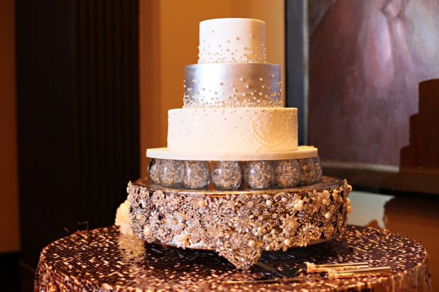 Grand-Bohemian-Hotel-Tab-McCausland-Photography-Winter-Wedding-Ideas-Navy-Wedding-Ideas-Silver-Wedding-Ideas-Party-Flavors-Dogwood-Blossom-Stationery-Event